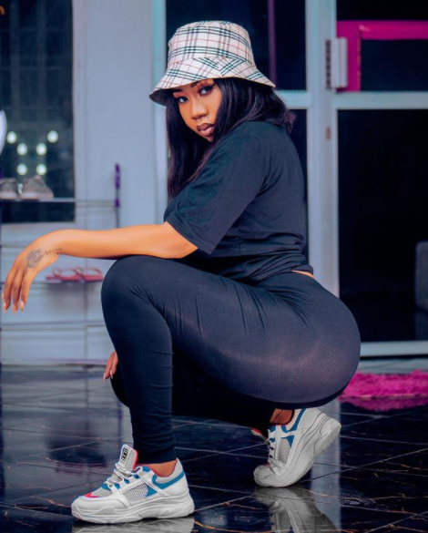 Photos – Amber Lulu, la chanteuse tanzanienne qui embrase la toile