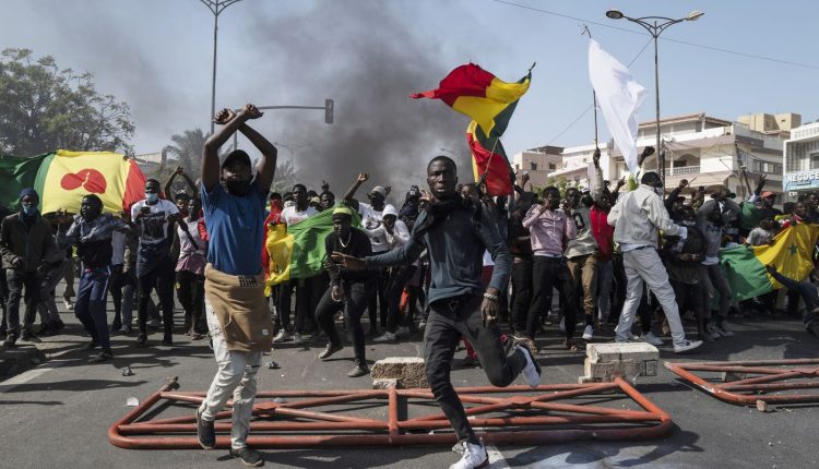 Emeutes de mars : Me El Hadji Diouf réclame des indemnisations