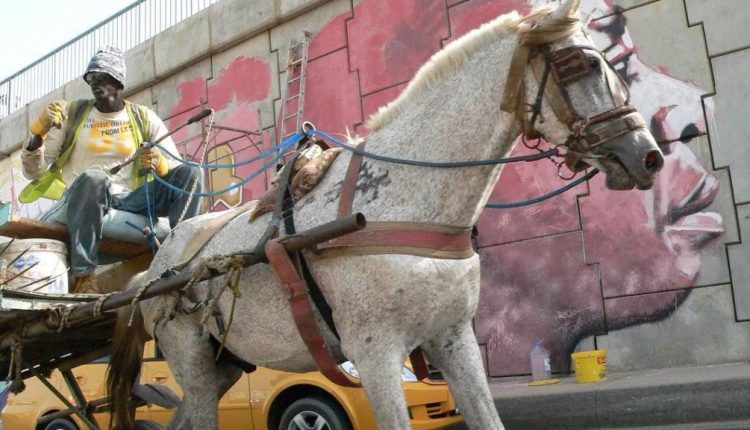 Deux charretiers et un carreleur surpris en train de…