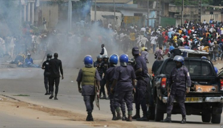 Affrontements entre forces de l’ordre et étudiants de l’UADB, plusieurs blessés notés