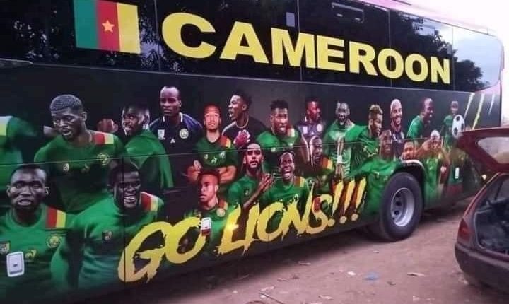 Samuel Eto’o offre un bus aux lions indomptables