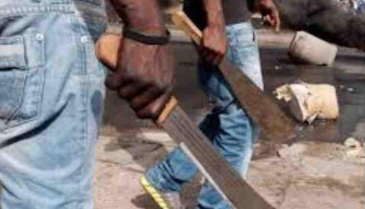 8 agresseurs qui dépouillaient les usagers sur l’autoroute jugés