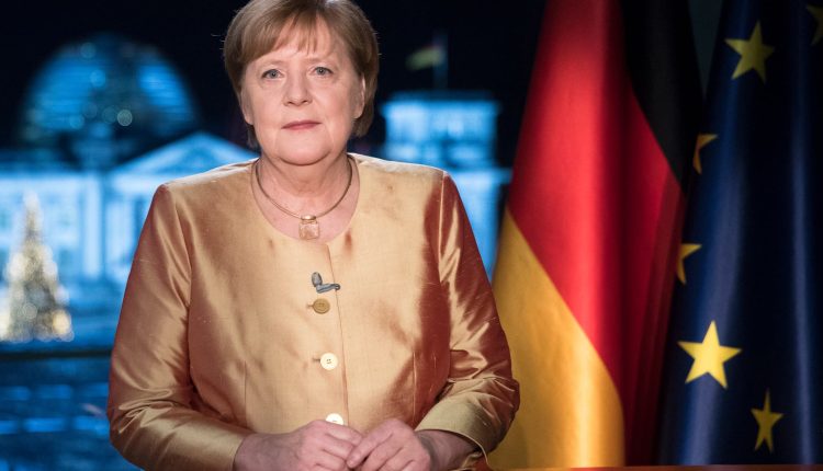 Angela Merkel fait ses adieux ce mercredi, un gouvernement de 15 ministres