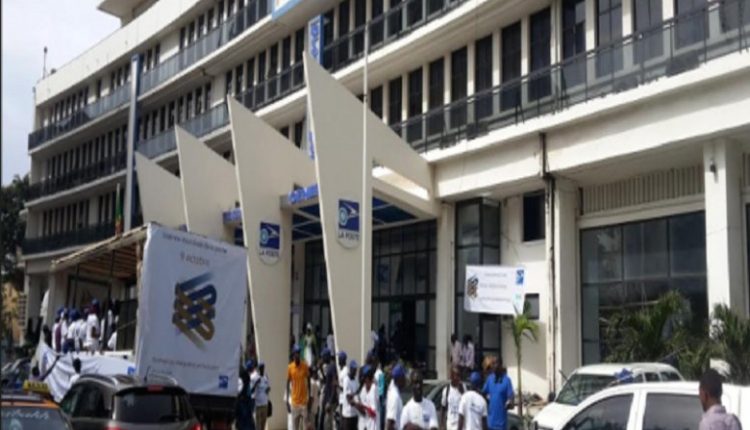 Scandale à Poste Finances