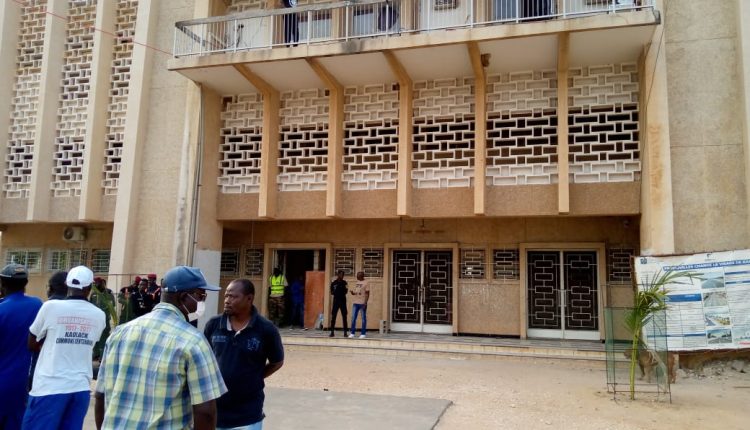Kaolack : Matinale chaude à la mairie . Un agent municipal municipal blessé et évacué à l'hôpital Elhadji Ibrahima Niasse.