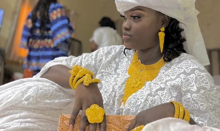 Mami Cobra sur son divorce précoce : « Sama ex dieukeur dafma envoyé audio nima… »