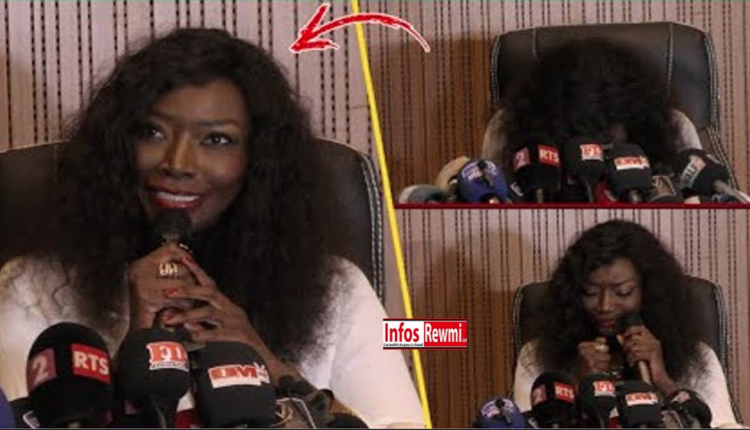 En larmes, Coumba Gawlo Seck se confie : " je vais continuer la musique "