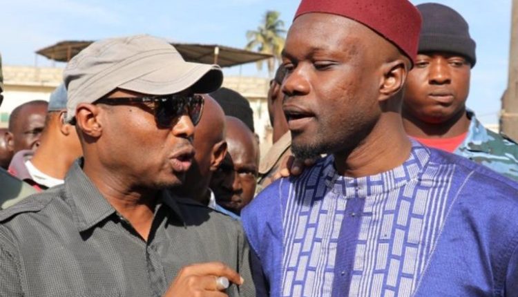 Réplique : Barth « détruit » Sonko