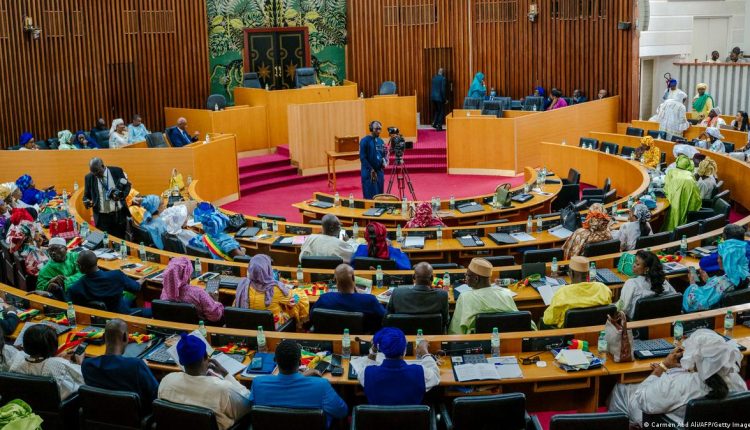 Assemblée nationale : le projet de loi sur le parrainage acté