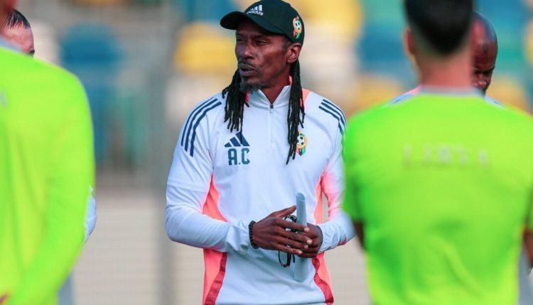 Libye : huit mois de salaires impayés, l’avenir d’Aliou Cissé en question